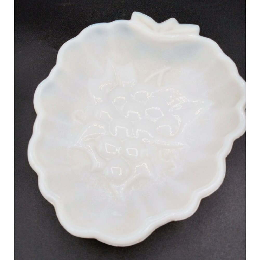 Grape Cluster Design Milk Glass Vintage Trinket Dish 7 Inches Fruit Shaped Tray